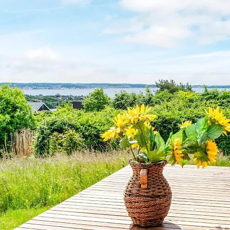 Holiday Cxci Semesterbostad